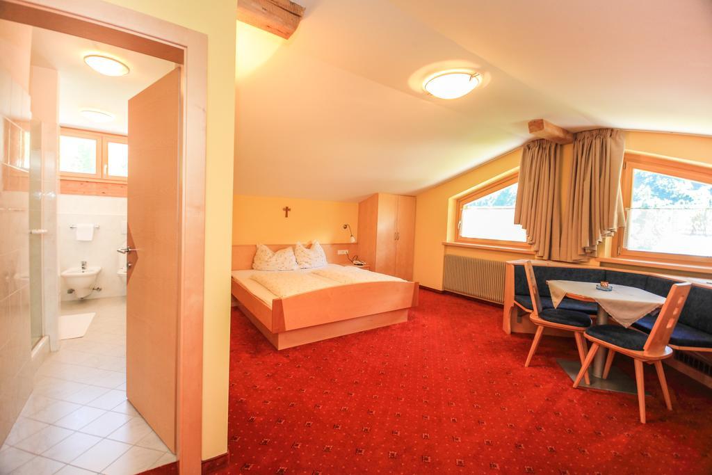 Garni Des Alpes Hotel Solda Bilik gambar